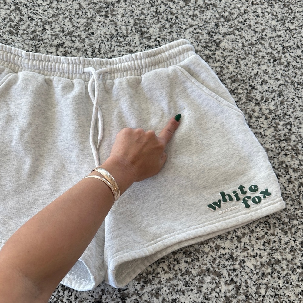 WHITE FOX Limited Edition 4th Edition Lounge Sweat Shorts in Smoke Grey Sz. M - Picture 10 of 11
